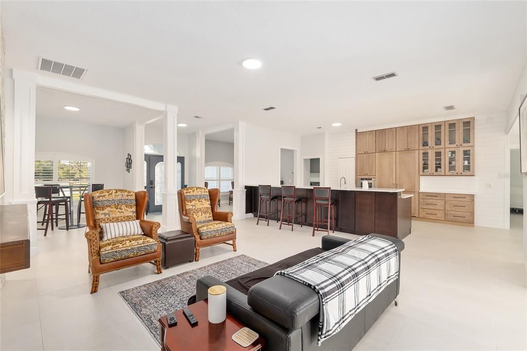 待售: $1,650,000 (4 贝兹, 3 浴室, 2395 平方英尺)