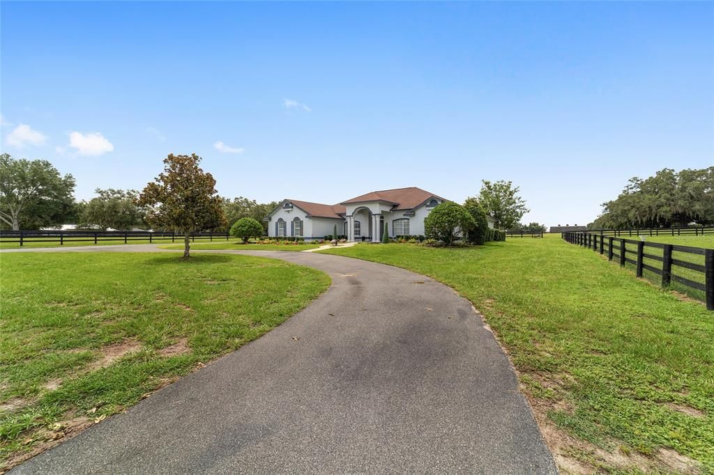 待售: $1,650,000 (4 贝兹, 3 浴室, 2395 平方英尺)