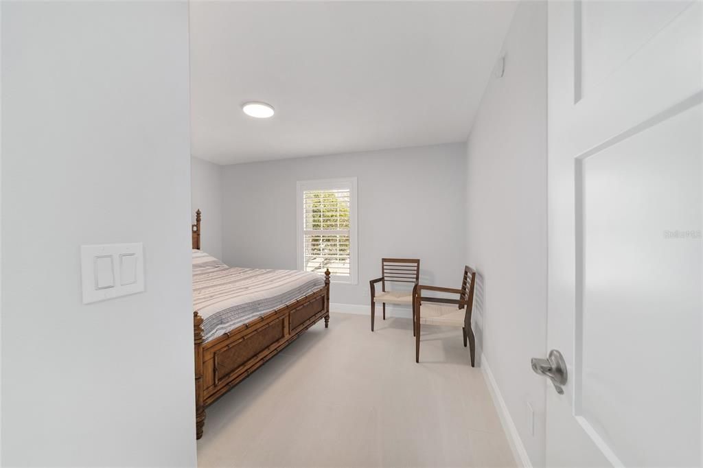 待售: $1,650,000 (4 贝兹, 3 浴室, 2395 平方英尺)