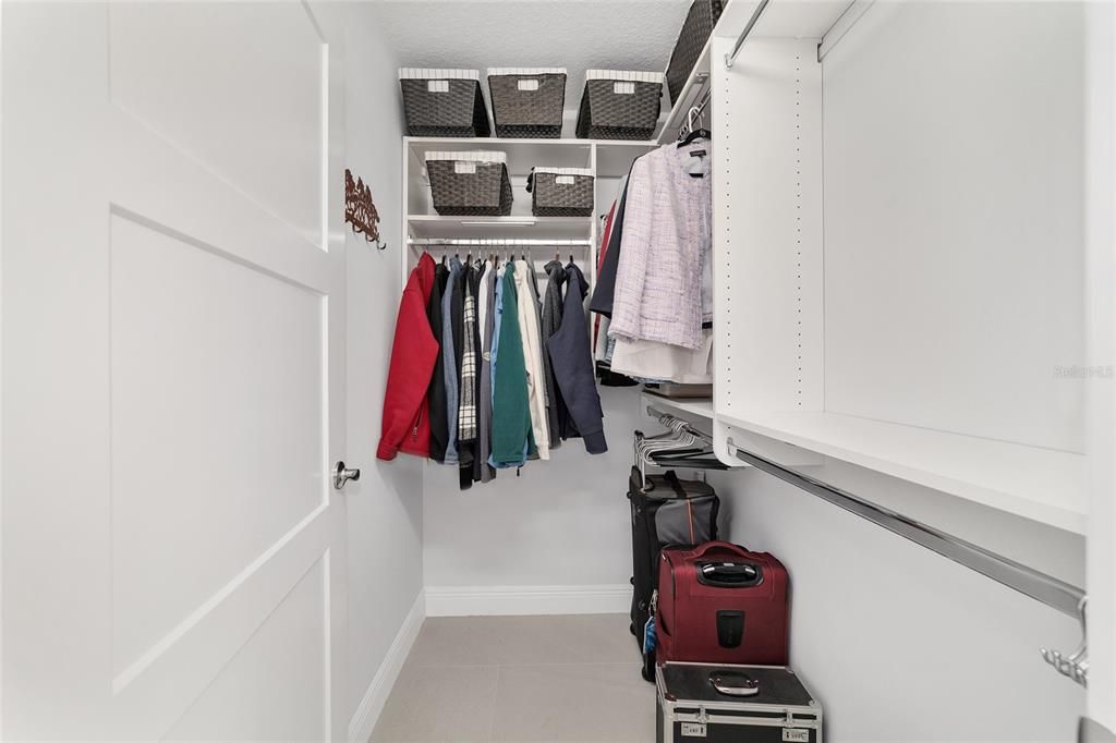 待售: $1,650,000 (4 贝兹, 3 浴室, 2395 平方英尺)