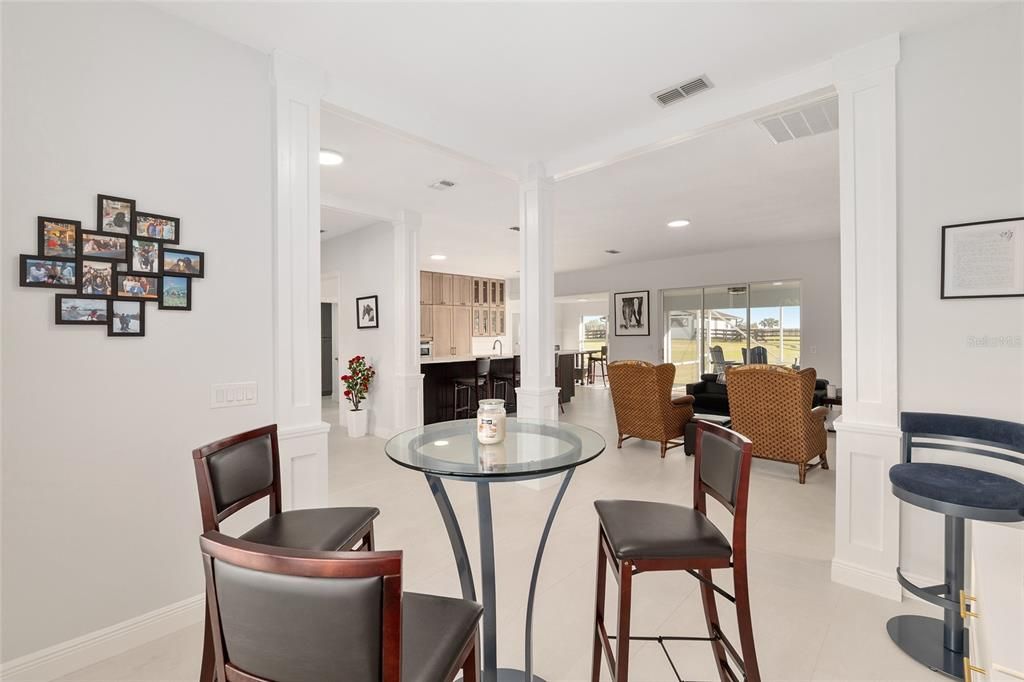 待售: $1,650,000 (4 贝兹, 3 浴室, 2395 平方英尺)