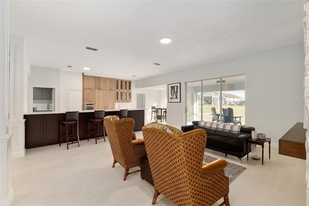 待售: $1,650,000 (4 贝兹, 3 浴室, 2395 平方英尺)