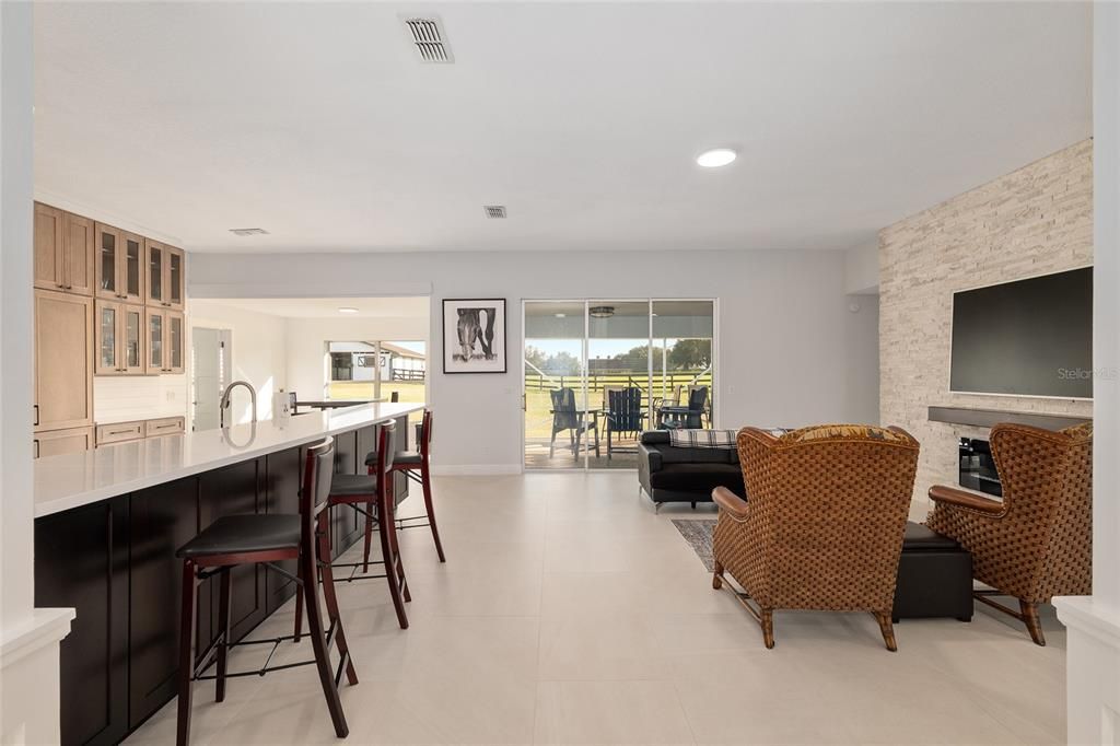 待售: $1,650,000 (4 贝兹, 3 浴室, 2395 平方英尺)