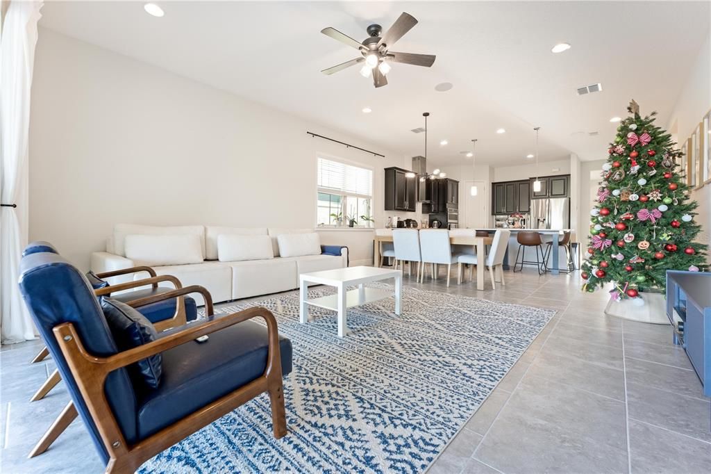 For Rent: $3,700 (4 beds, 3 baths, 2267 Square Feet)