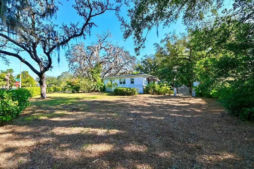 В аренду: $3,800 (5 спален, 3 ванн, 2200 Квадратных фут)