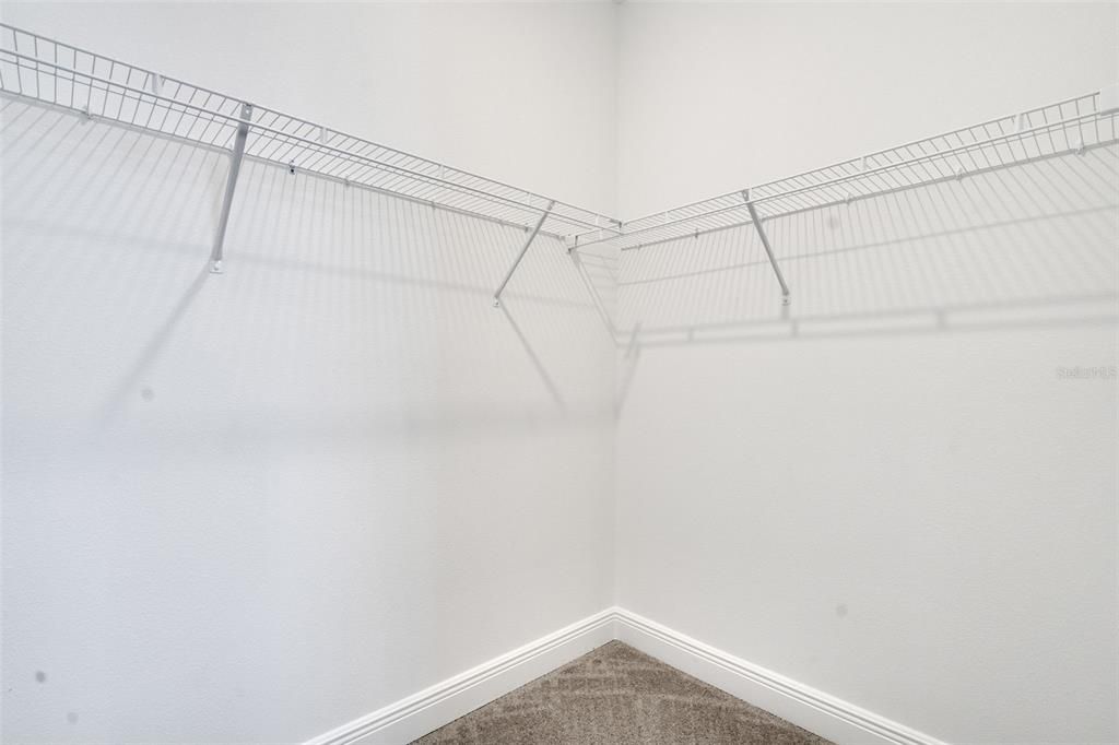 En Venta: $374,990 (4 camas, 2 baños, 2110 Pies cuadrados)