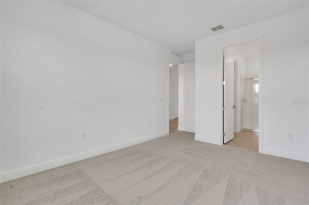 En Venta: $374,990 (4 camas, 2 baños, 2110 Pies cuadrados)