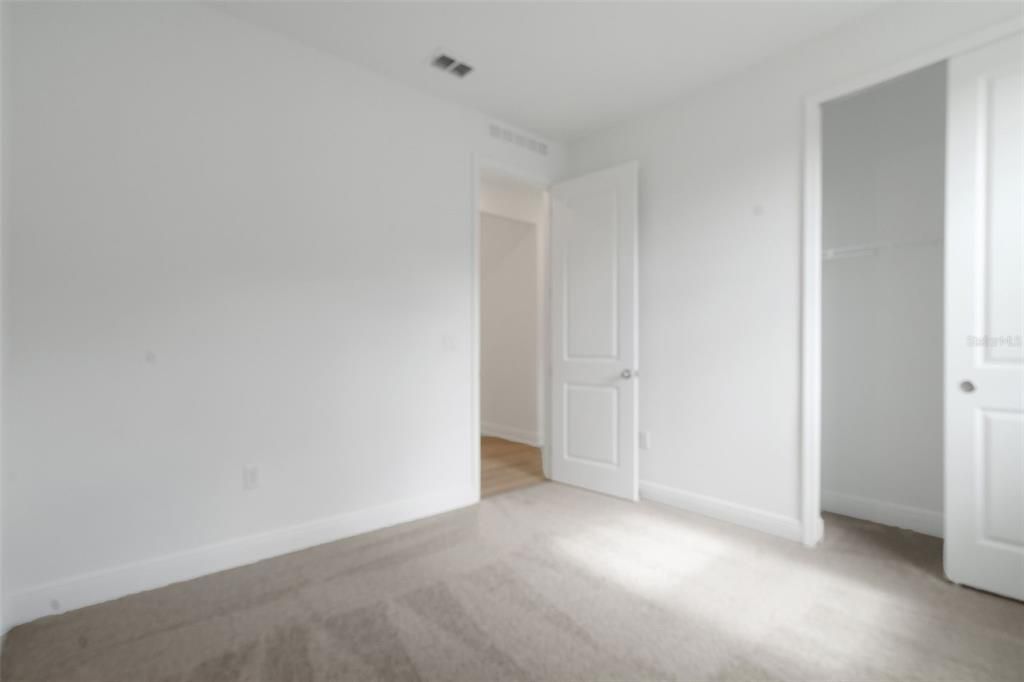 En Venta: $374,990 (4 camas, 2 baños, 2110 Pies cuadrados)