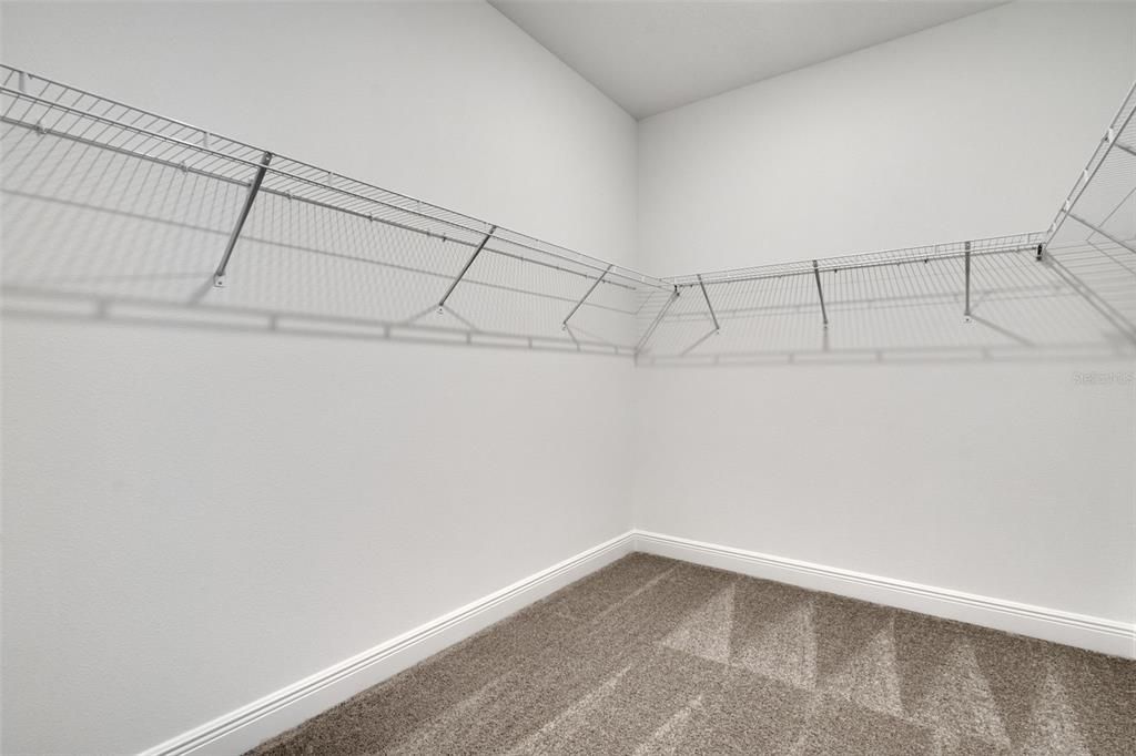 En Venta: $374,990 (4 camas, 2 baños, 2110 Pies cuadrados)