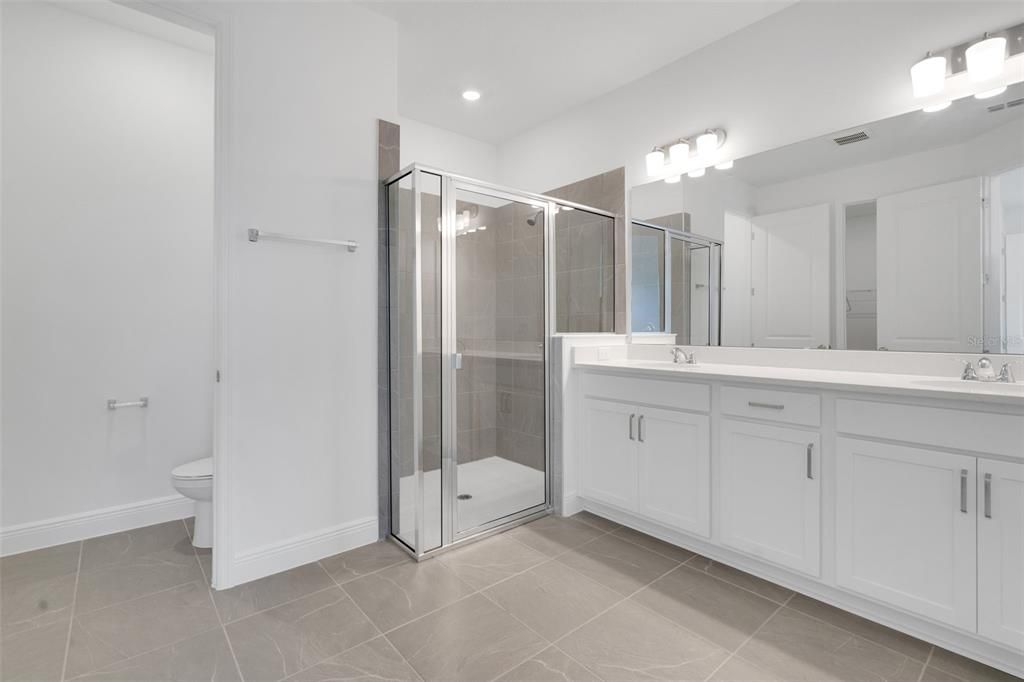 En Venta: $374,990 (4 camas, 2 baños, 2110 Pies cuadrados)