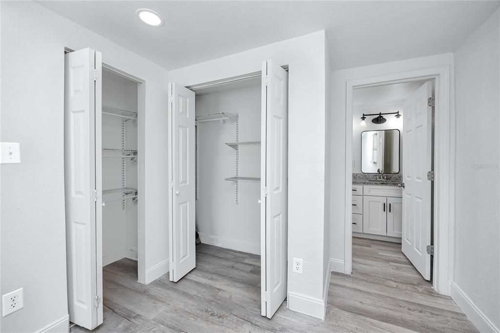 出租: $2,400 (3 贝兹, 2 浴室, 1125 平方英尺)