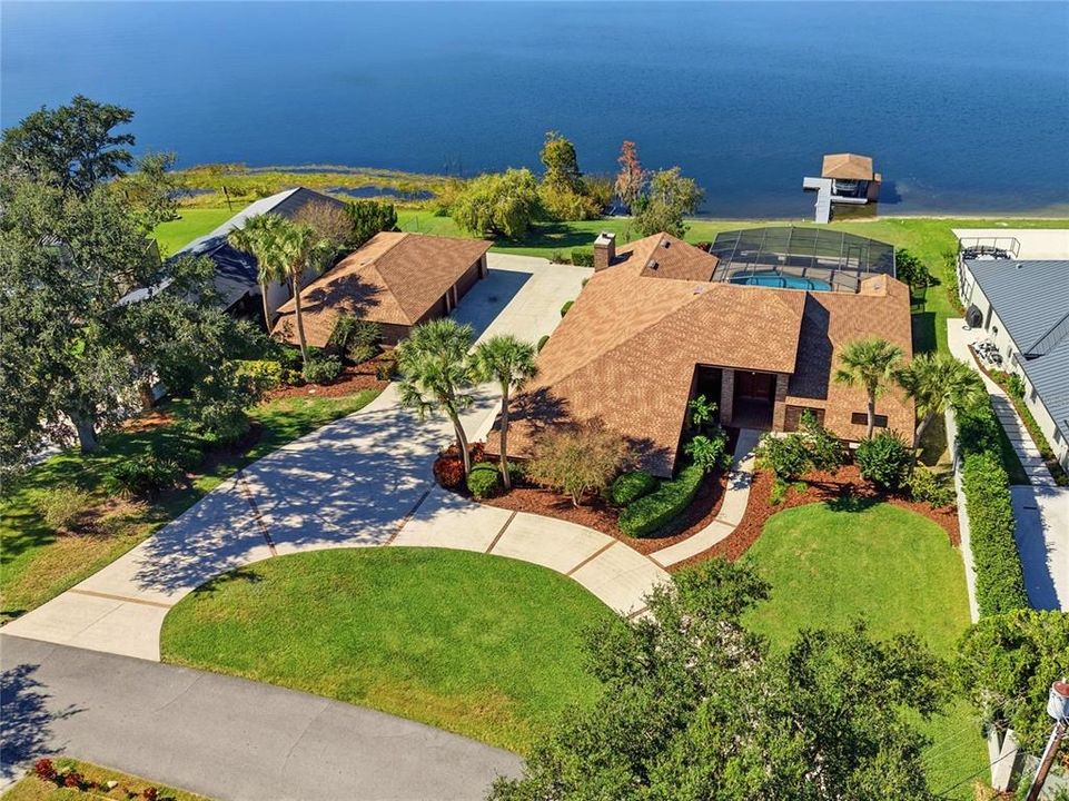 На продажу: $919,000 (5 спален, 3 ванн, 3839 Квадратных фут)