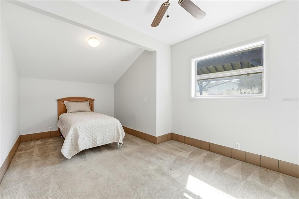 На продажу: $919,000 (5 спален, 3 ванн, 3839 Квадратных фут)