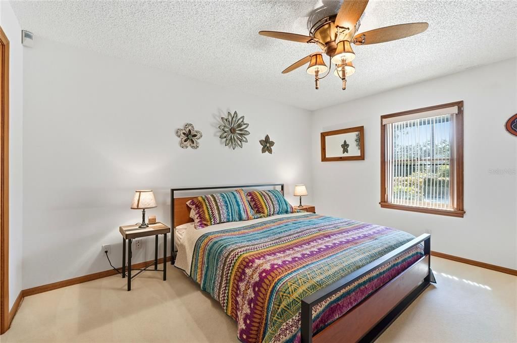 На продажу: $919,000 (5 спален, 3 ванн, 3839 Квадратных фут)