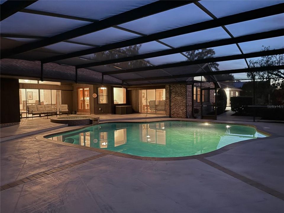 На продажу: $919,000 (5 спален, 3 ванн, 3839 Квадратных фут)