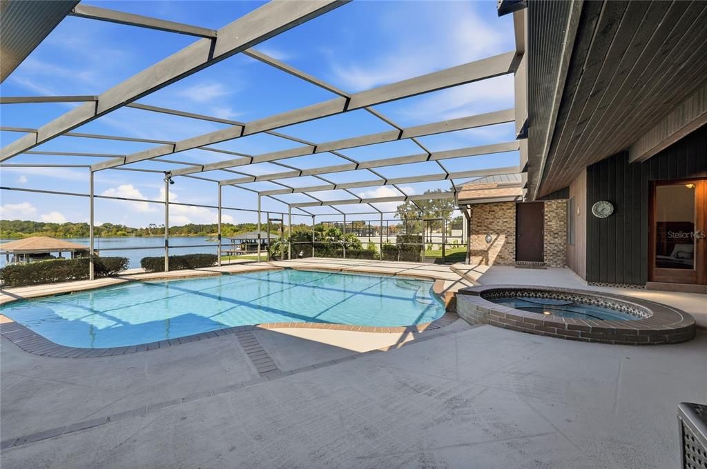 На продажу: $919,000 (5 спален, 3 ванн, 3839 Квадратных фут)