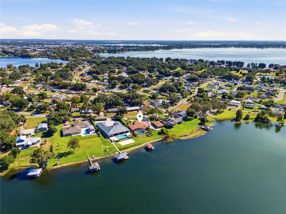 На продажу: $919,000 (5 спален, 3 ванн, 3839 Квадратных фут)