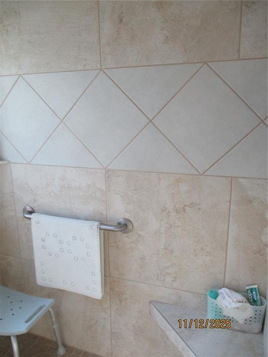 待售: $380,000 (3 贝兹, 2 浴室, 1807 平方英尺)