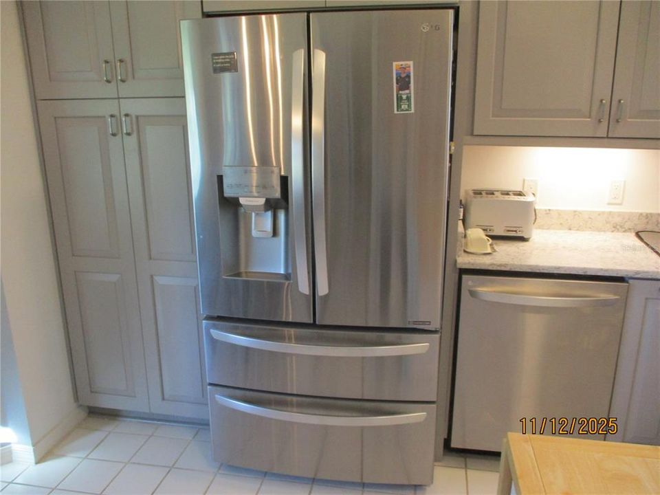 待售: $380,000 (3 贝兹, 2 浴室, 1807 平方英尺)