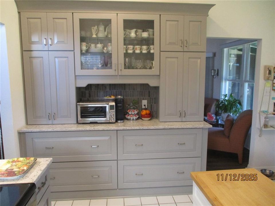 待售: $380,000 (3 贝兹, 2 浴室, 1807 平方英尺)