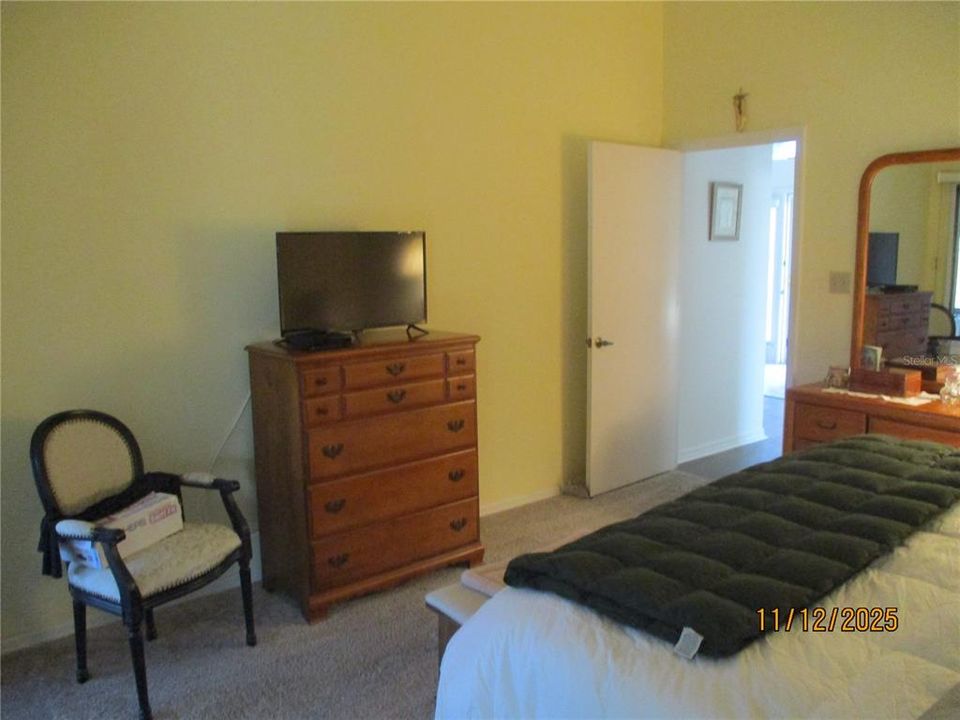 待售: $380,000 (3 贝兹, 2 浴室, 1807 平方英尺)