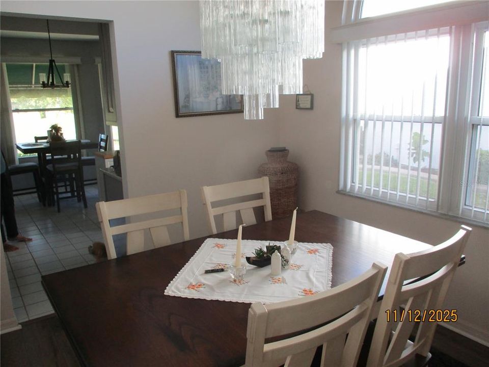 待售: $380,000 (3 贝兹, 2 浴室, 1807 平方英尺)