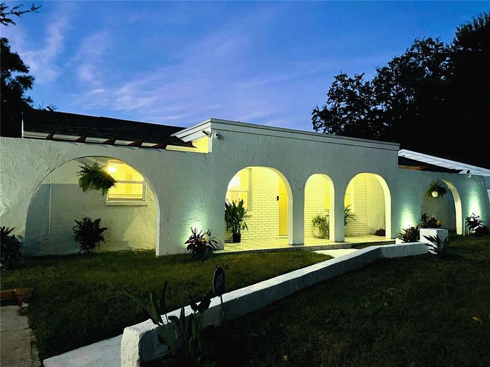 For Sale: $734,000 (4 beds, 2 baths, 1620 Square Feet)