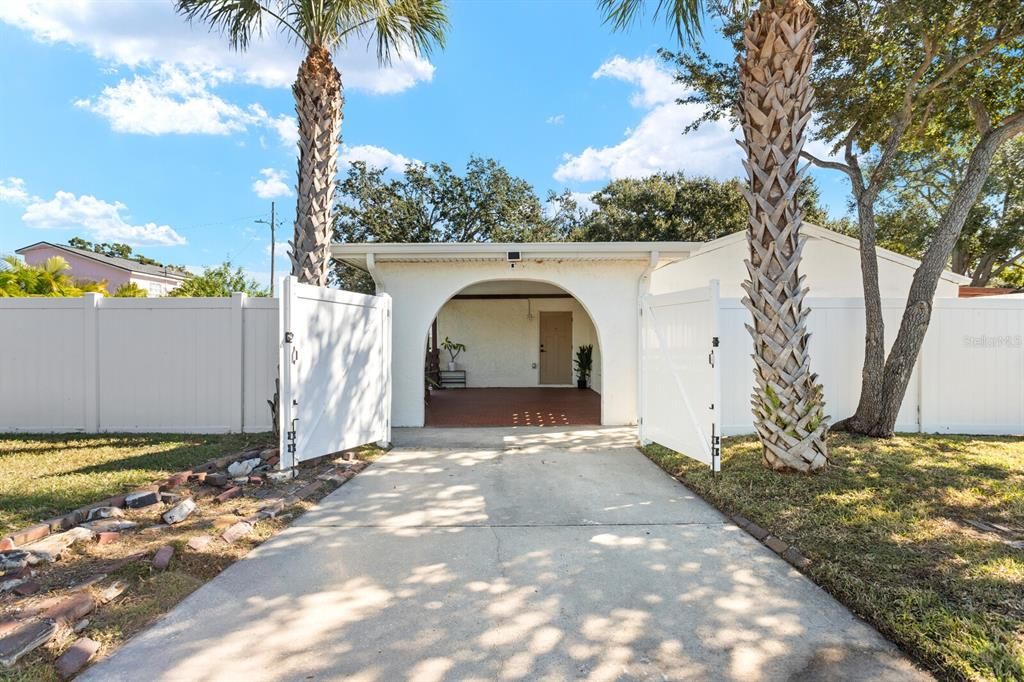 For Sale: $734,000 (4 beds, 2 baths, 1620 Square Feet)