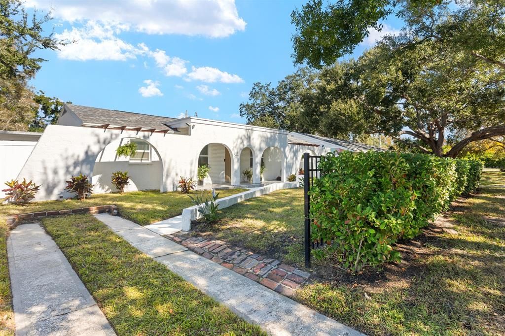 For Sale: $734,000 (4 beds, 2 baths, 1620 Square Feet)