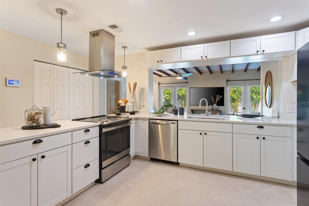 For Sale: $734,000 (4 beds, 2 baths, 1620 Square Feet)