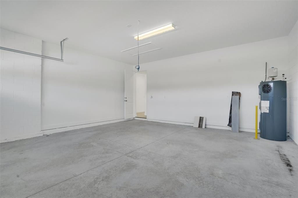 En Venta: $354,990 (4 camas, 2 baños, 1938 Pies cuadrados)