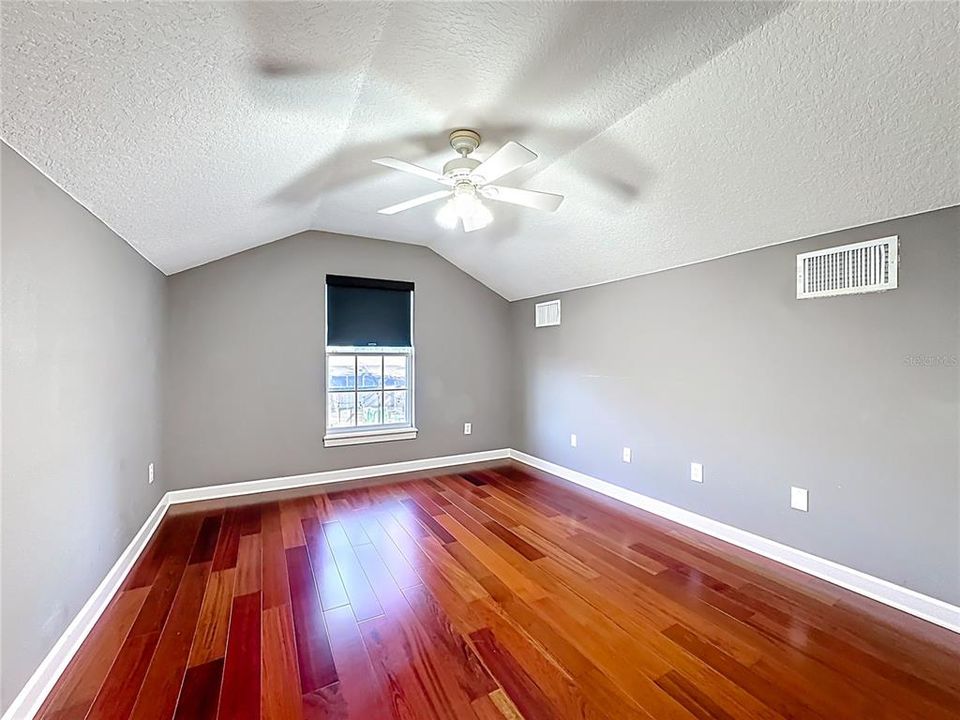 待售: $649,999 (4 贝兹, 3 浴室, 2516 平方英尺)