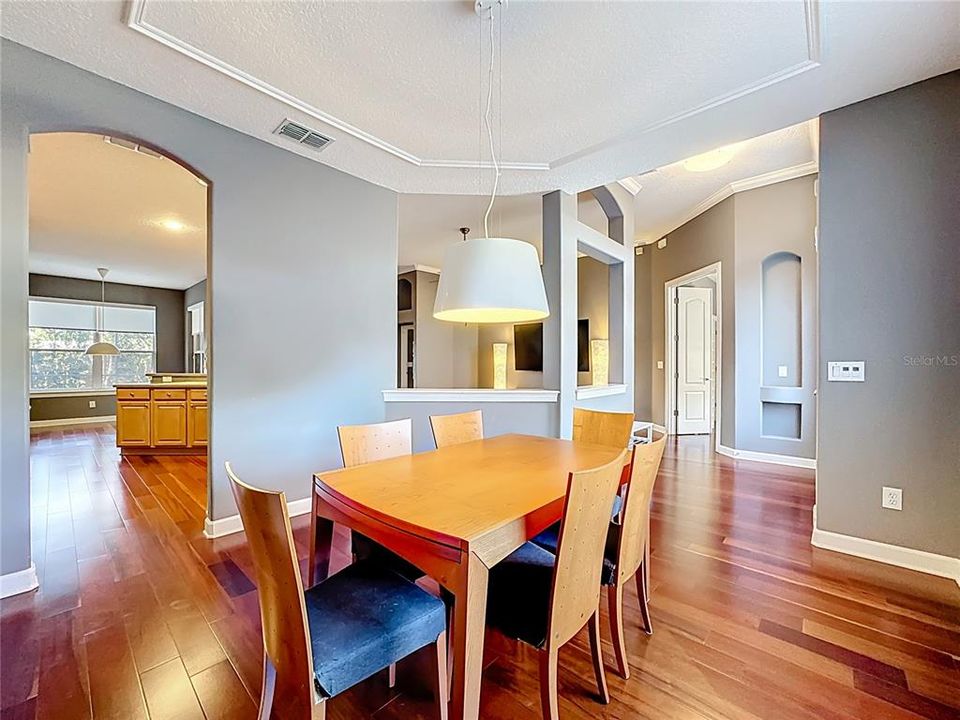 待售: $649,999 (4 贝兹, 3 浴室, 2516 平方英尺)