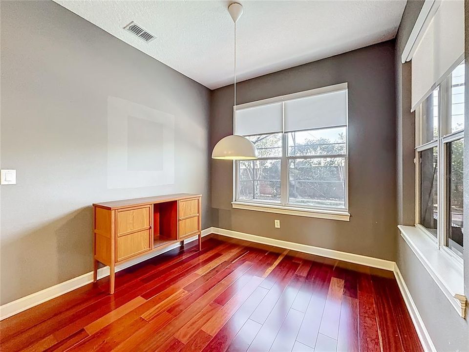 待售: $649,999 (4 贝兹, 3 浴室, 2516 平方英尺)