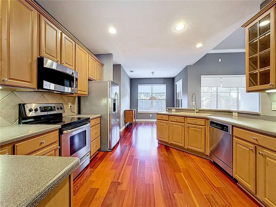 待售: $649,999 (4 贝兹, 3 浴室, 2516 平方英尺)