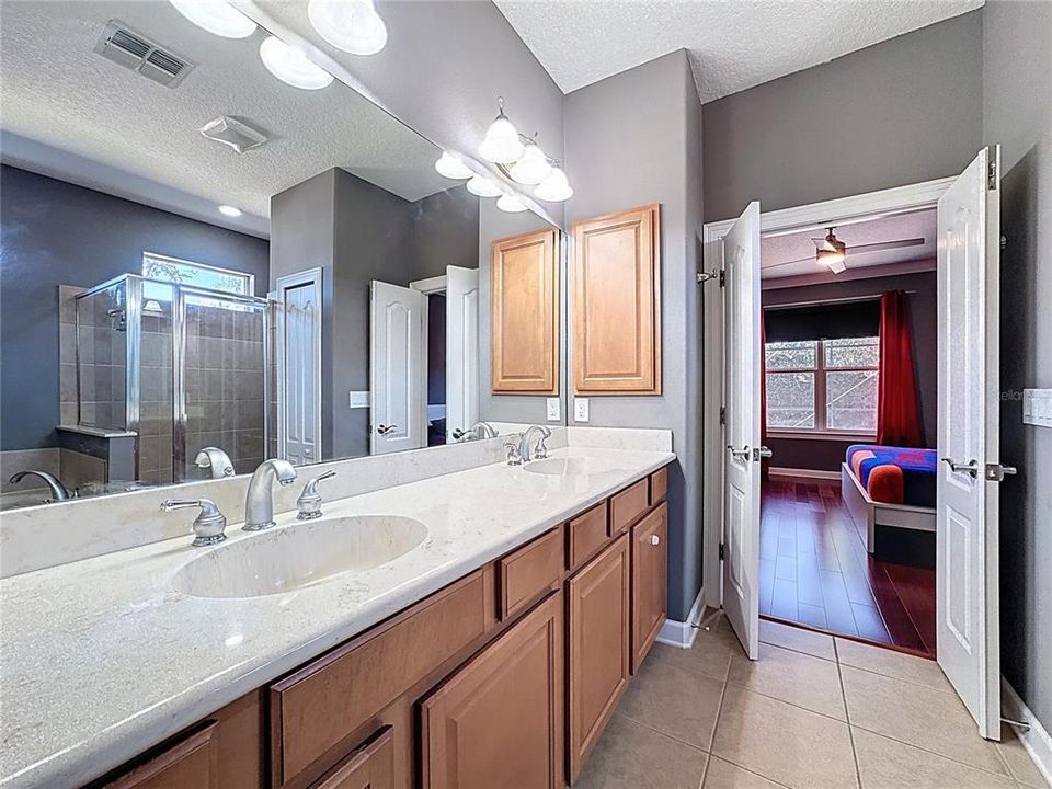 待售: $649,999 (4 贝兹, 3 浴室, 2516 平方英尺)