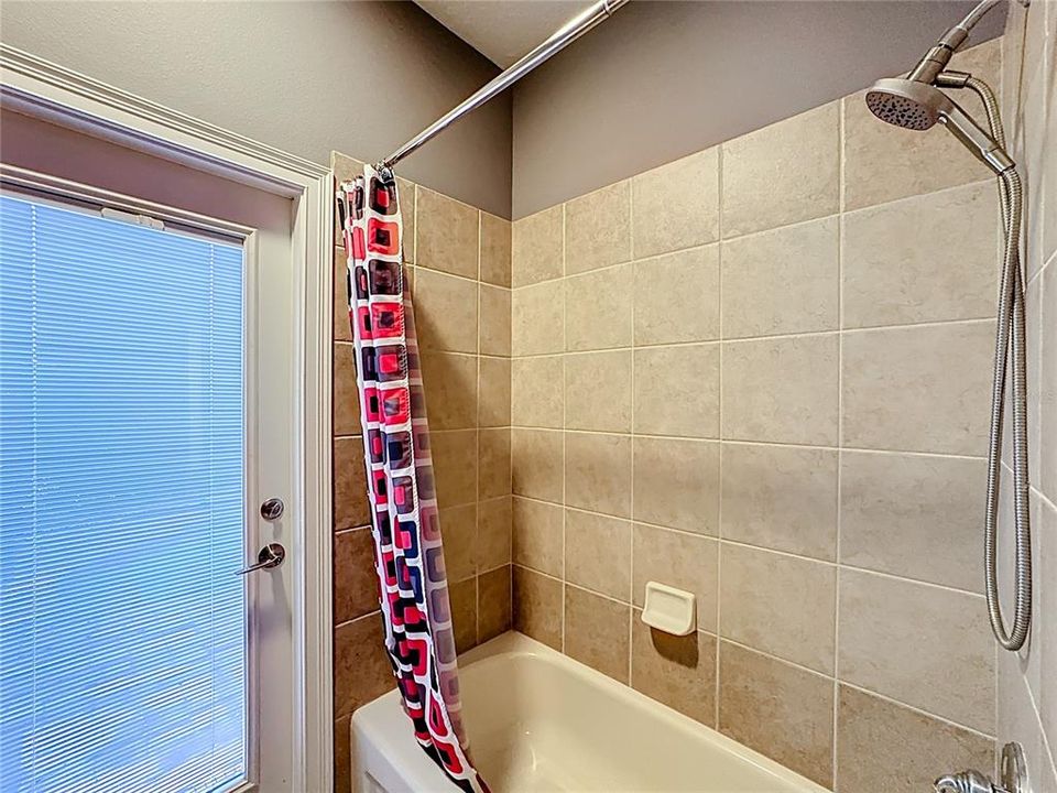 待售: $649,999 (4 贝兹, 3 浴室, 2516 平方英尺)