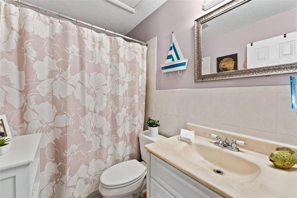 En Venta: $375,000 (3 camas, 2 baños, 1314 Pies cuadrados)