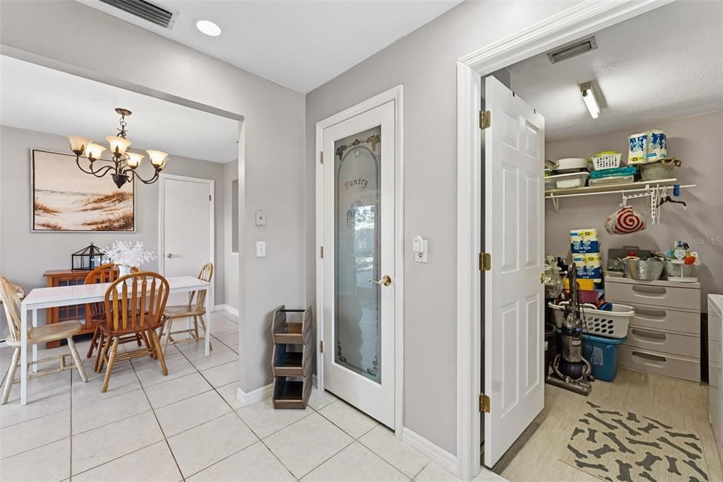 En Venta: $375,000 (3 camas, 2 baños, 1314 Pies cuadrados)