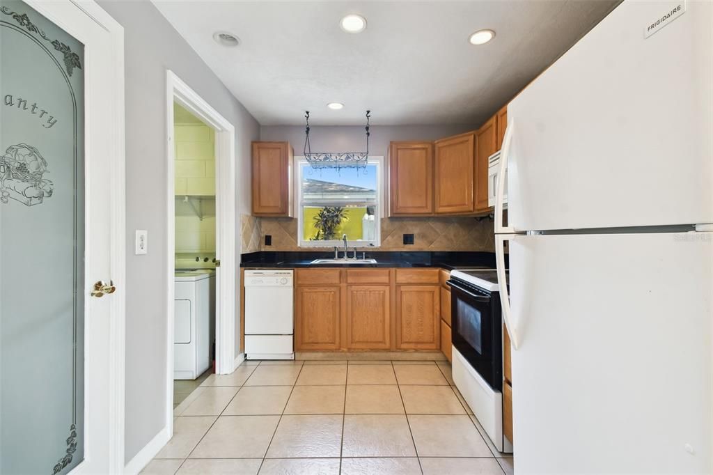 En Venta: $375,000 (3 camas, 2 baños, 1314 Pies cuadrados)