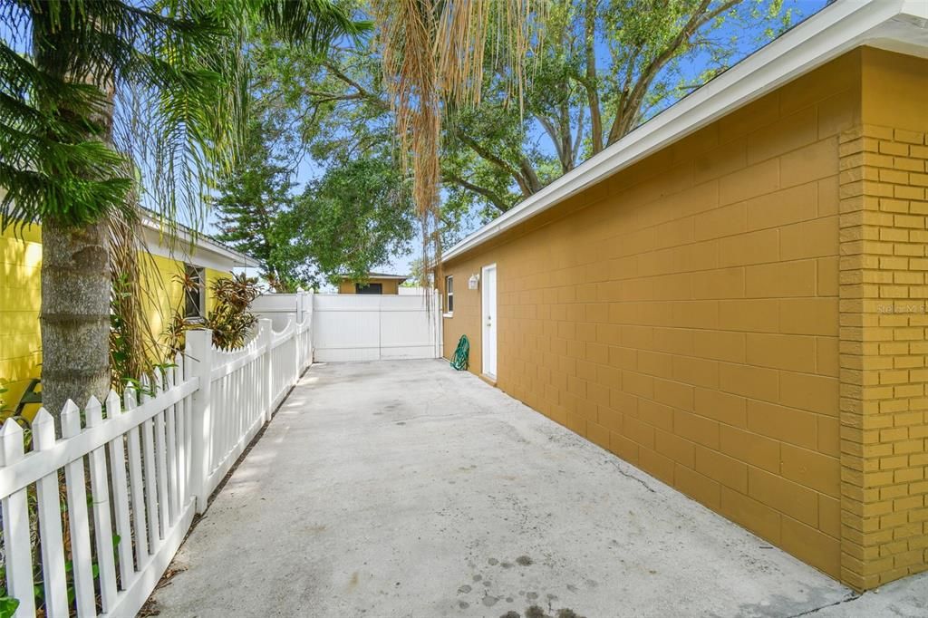 En Venta: $375,000 (3 camas, 2 baños, 1314 Pies cuadrados)