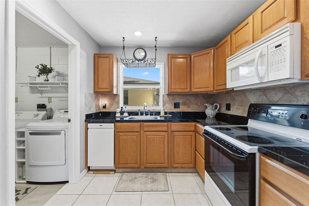 En Venta: $375,000 (3 camas, 2 baños, 1314 Pies cuadrados)