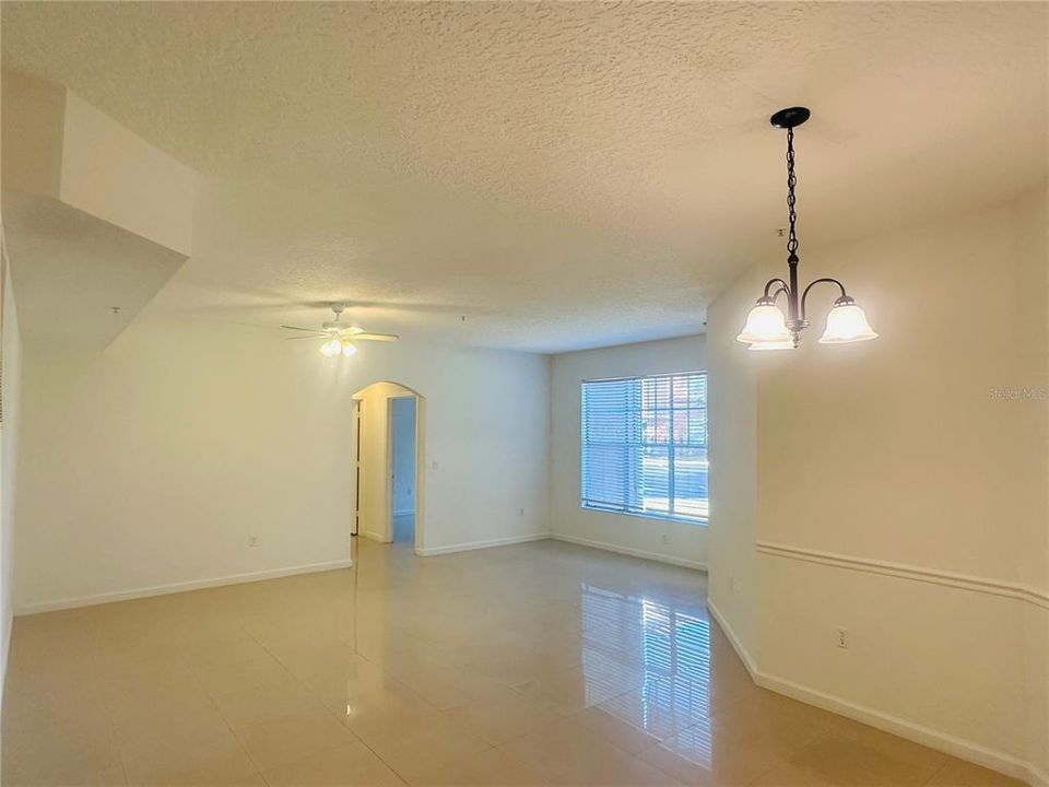 For Sale: $195,000 (3 beds, 2 baths, 1362 Square Feet)