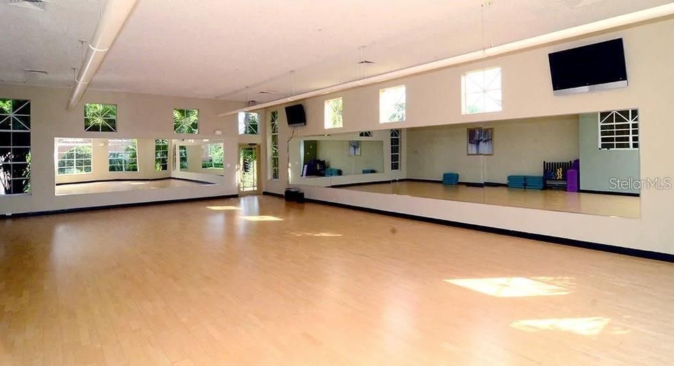 For Sale: $195,000 (3 beds, 2 baths, 1362 Square Feet)