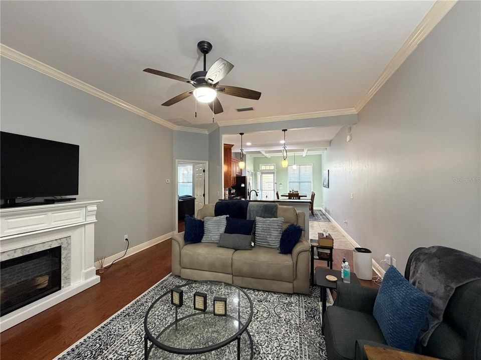 For Sale: $344,000 (3 beds, 2 baths, 1455 Square Feet)