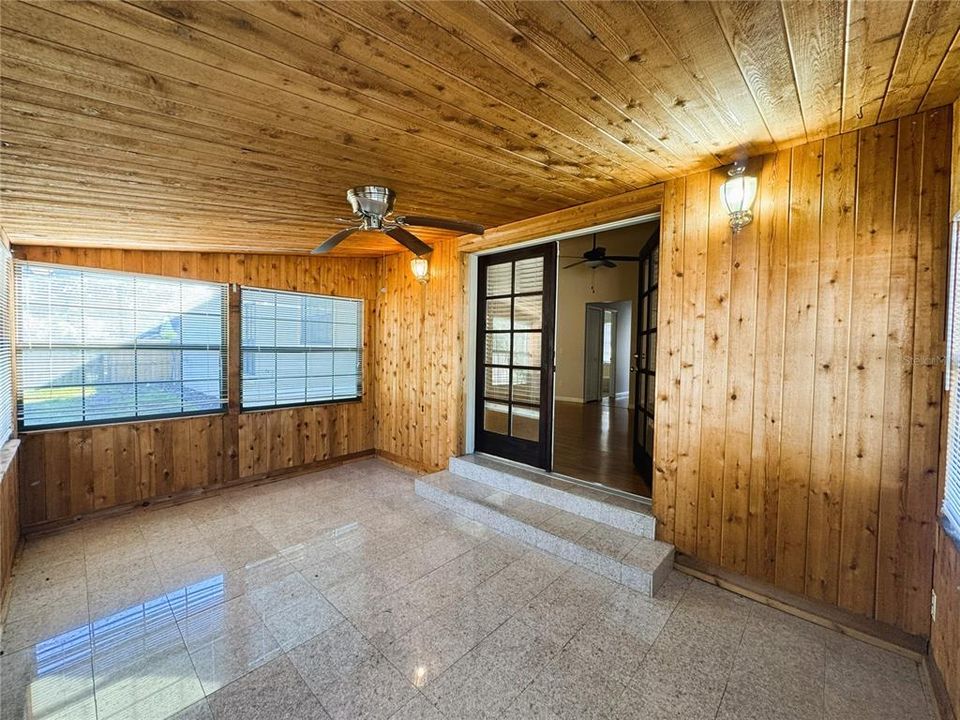 For Rent: $2,895 (3 beds, 2 baths, 1889 Square Feet)