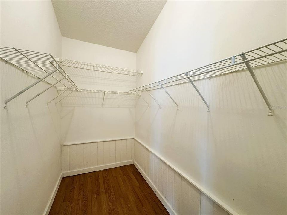 For Rent: $2,895 (3 beds, 2 baths, 1889 Square Feet)