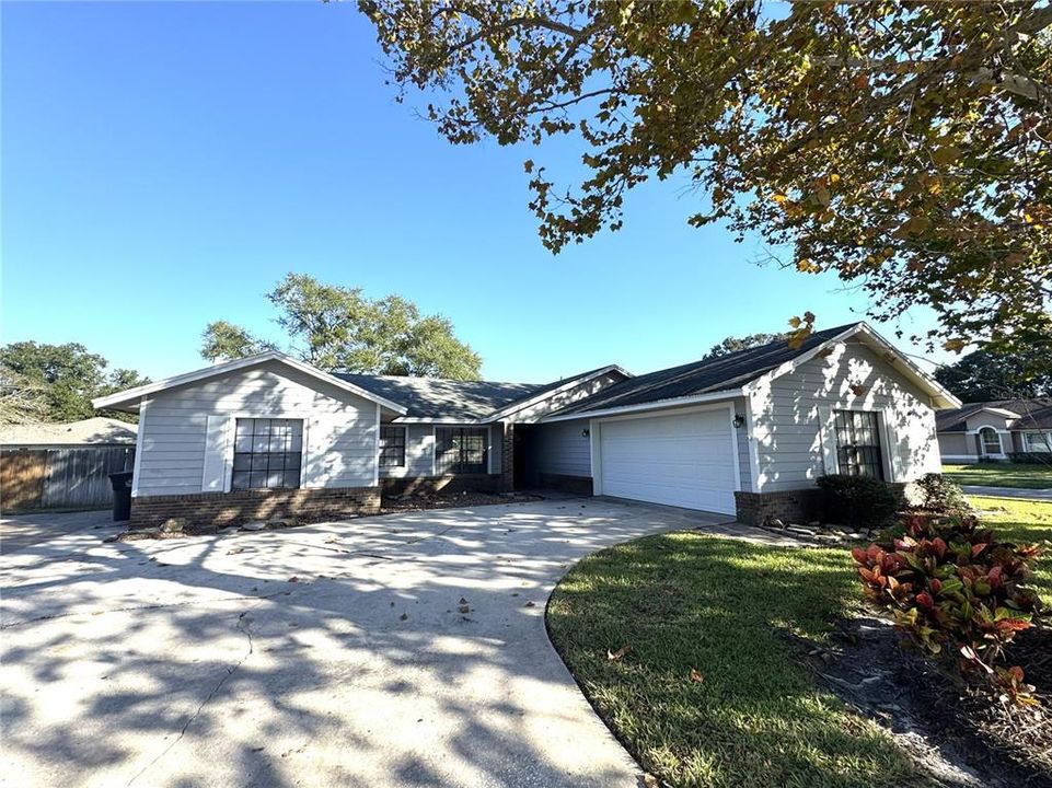 For Rent: $2,895 (3 beds, 2 baths, 1889 Square Feet)