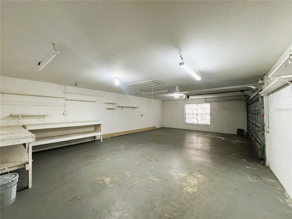 For Rent: $2,895 (3 beds, 2 baths, 1889 Square Feet)