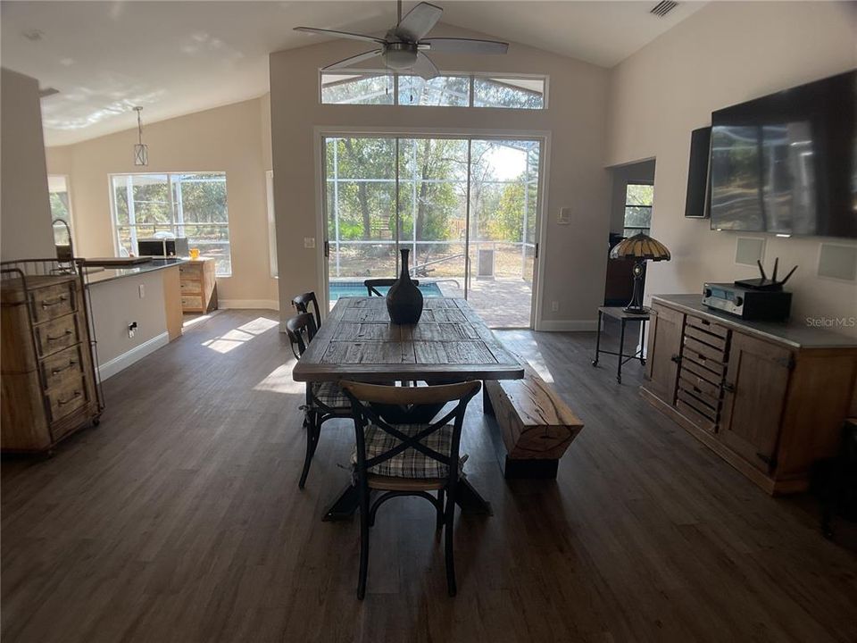 En Venta: $675,000 (3 camas, 2 baños, 1774 Pies cuadrados)